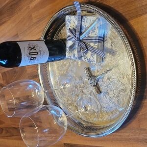 FB Rogers Silver Company Round Decorative Silverplate Serving Tray